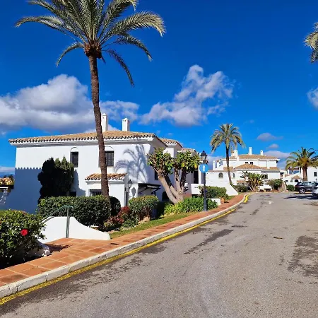 Aldea Blanca Cute Apartment Marbella