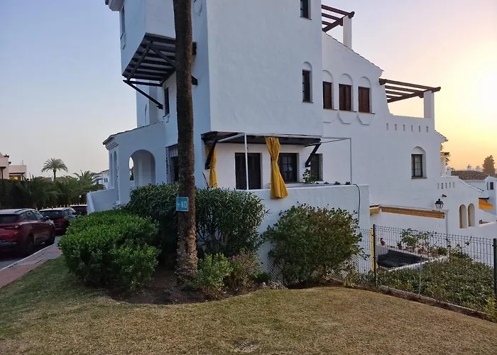 Готель Aldea Blanca Cute